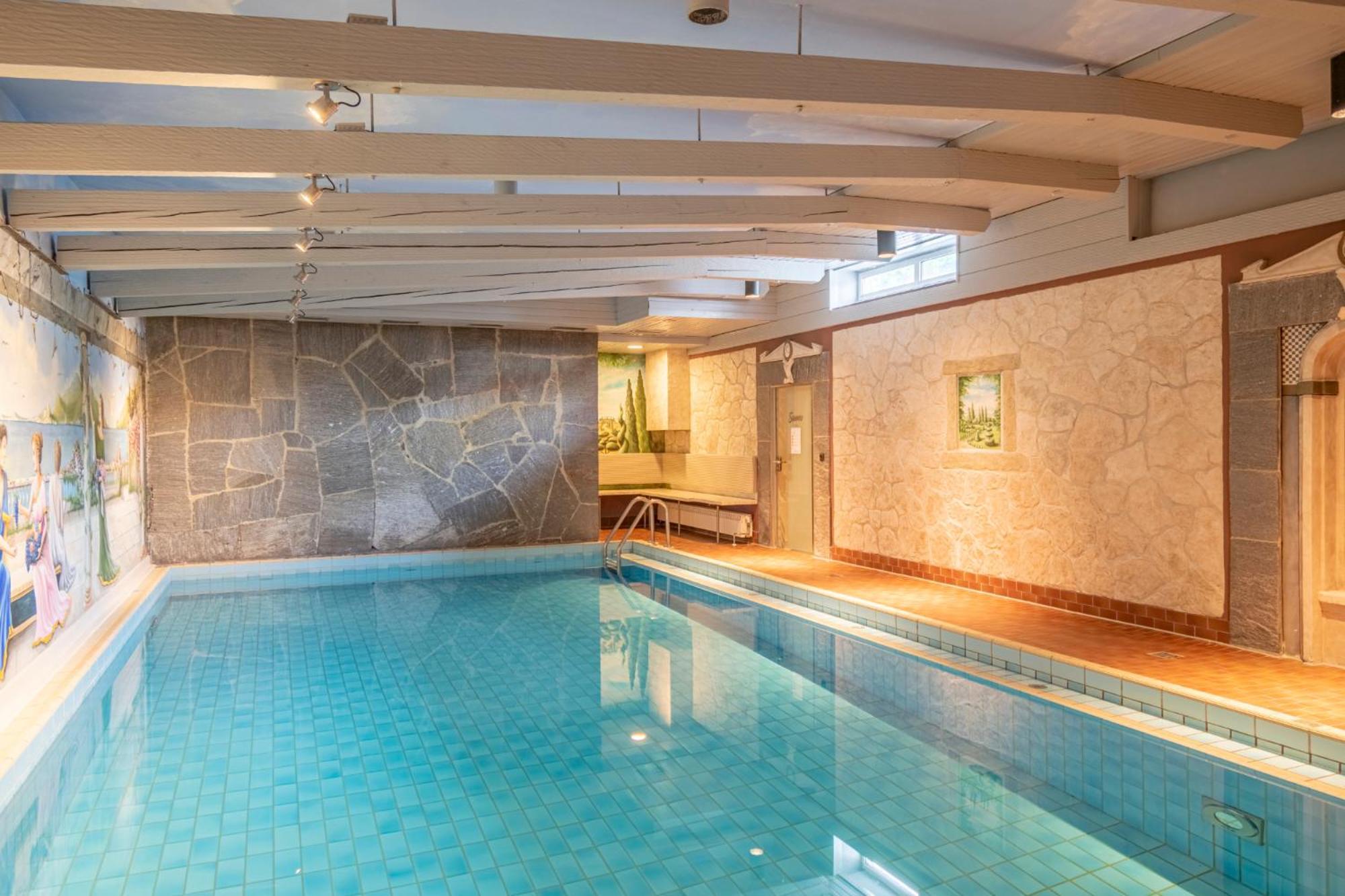 Oberschleißheim Hotel Am Schlosspark Zum Kurfuerst מראה חיצוני תמונה