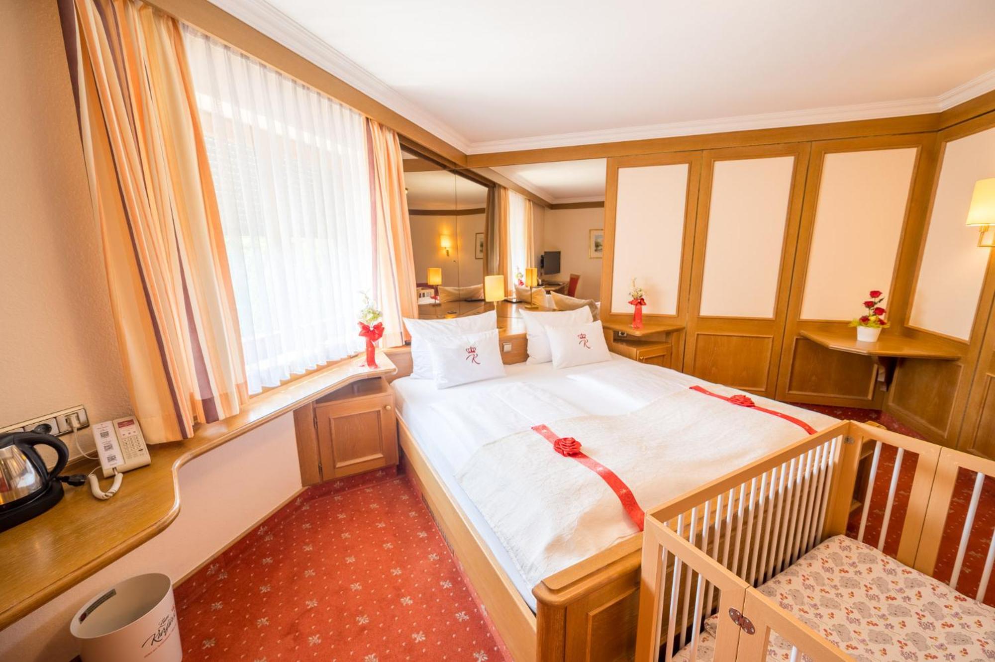 Oberschleißheim Hotel Am Schlosspark Zum Kurfuerst מראה חיצוני תמונה